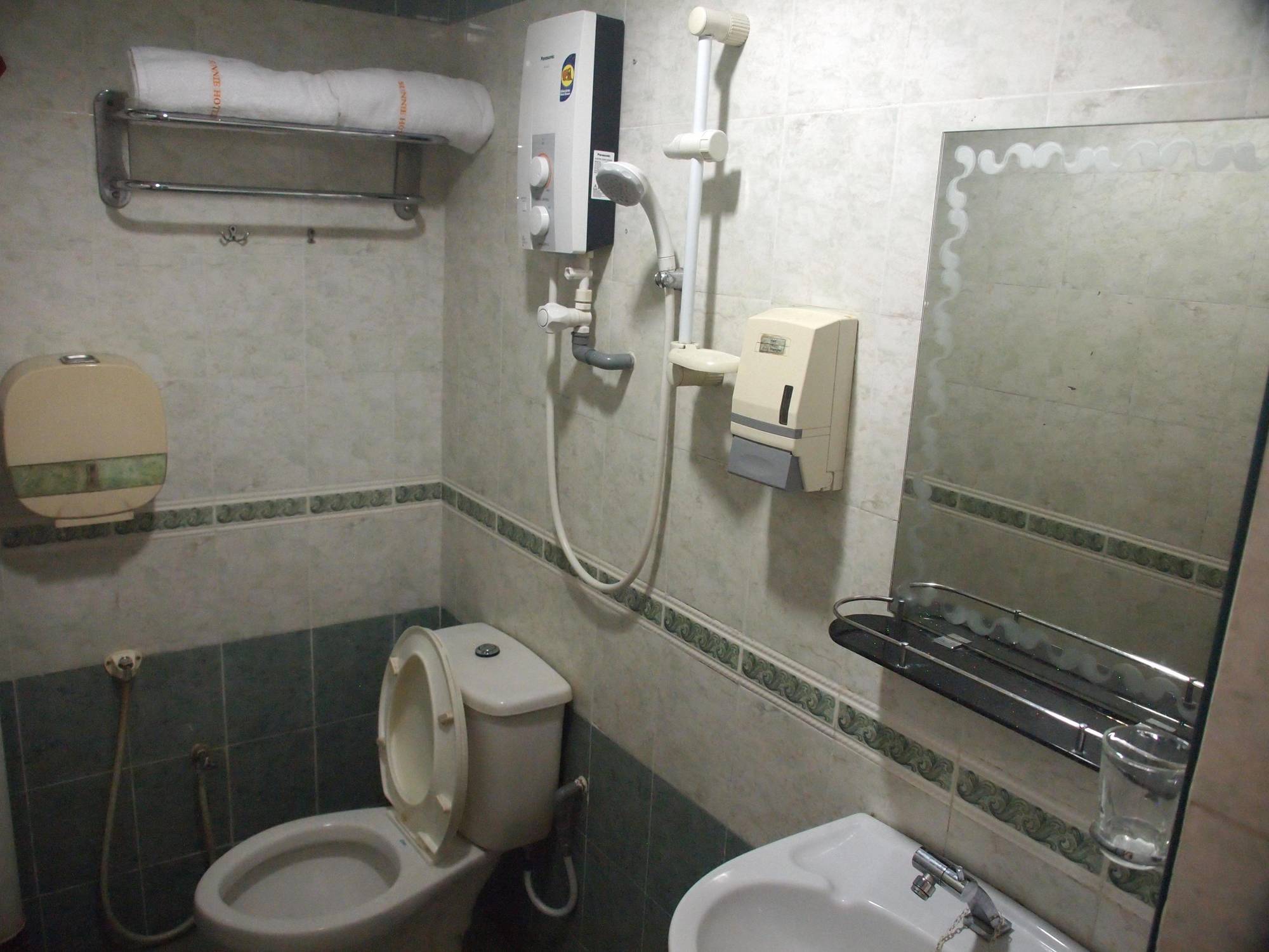 Sunnie Hotel ยะโฮร์บาห์รู ภายนอก รูปภาพ