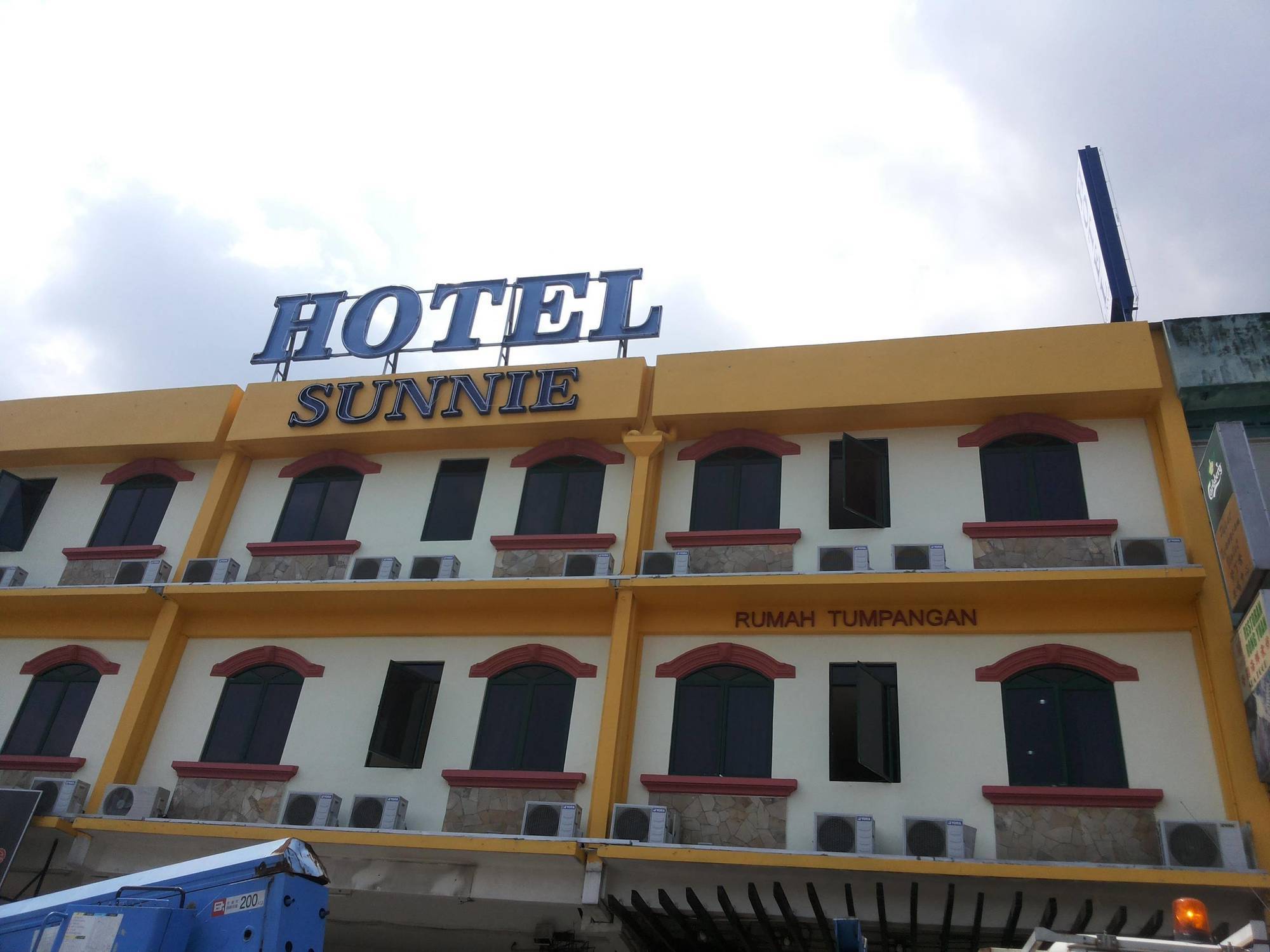 Sunnie Hotel ยะโฮร์บาห์รู ภายนอก รูปภาพ